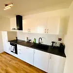 Modernes Wohlfuehl Stadtnah In Laendlicher Gegend Διαμέρισμα